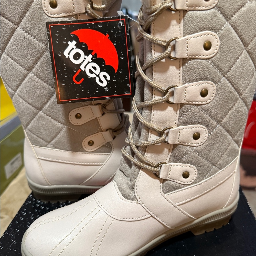 NWT totes Cream n Gray Winter Rain Boots Quilted Insulated